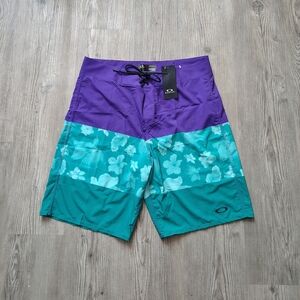 Oakley Men's Purple and Teal Swim Shorts